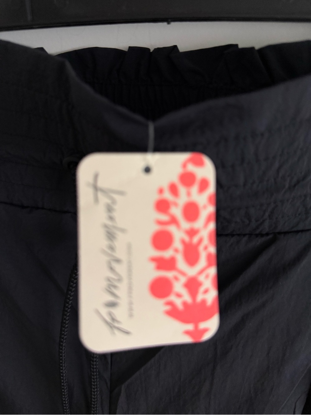 NWT FREE PEOPLE Black Pants in mystic floral Side Panels
Size L - Picture 10 of 10